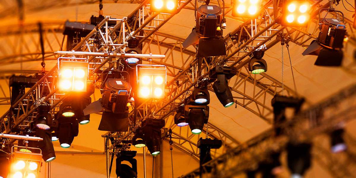 Técnicas de iluminación para crear ambientes impactantes en eventos ...