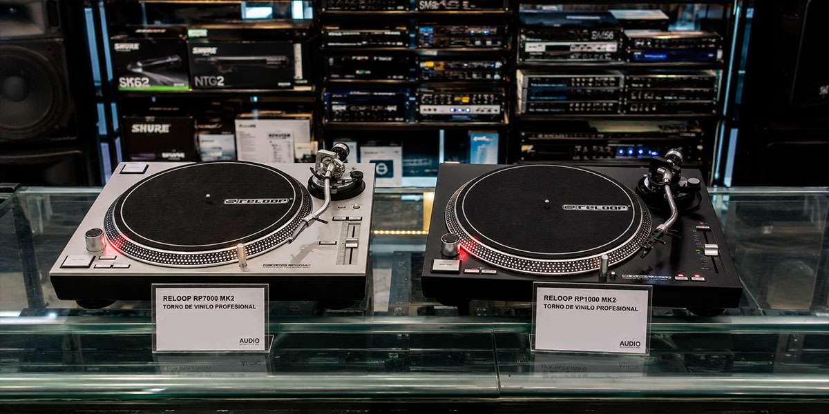 Reloop RP-4000 MK2 vs RP-7000 MK2